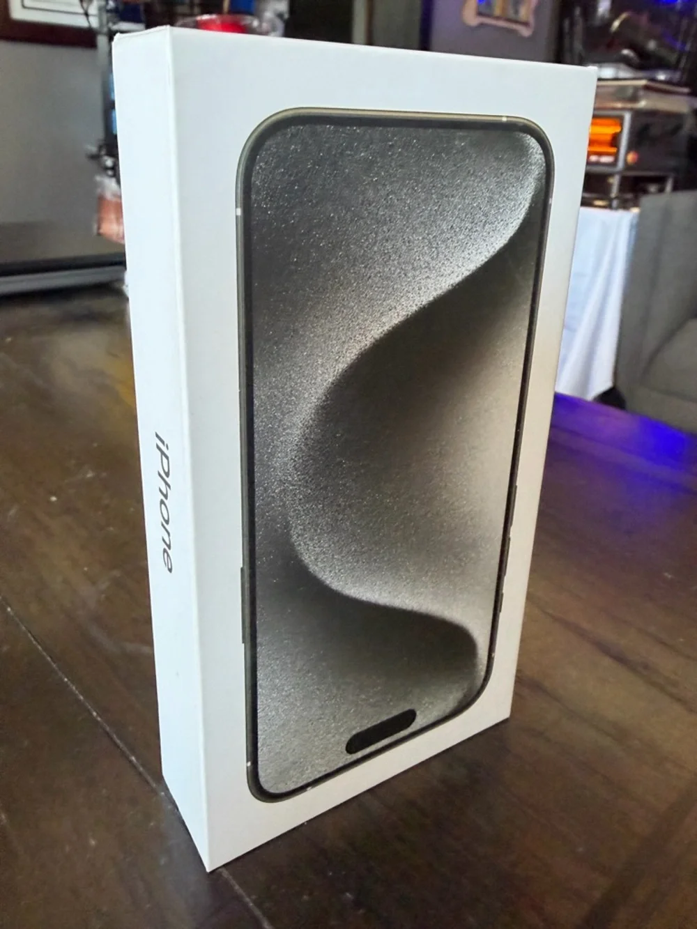 Apple iPhone 15 Pro 1 TB White Titanium Original Retail Box
